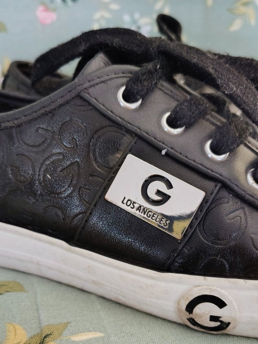G by Guess Women's Sneakers Shoes size 6.5 Black Lace Up Low Top